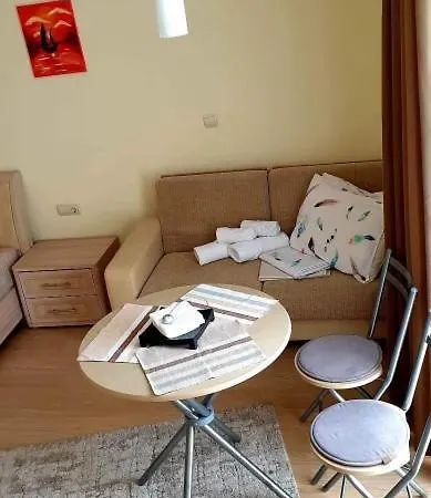 Apartmán студио в комплекс нестинарка